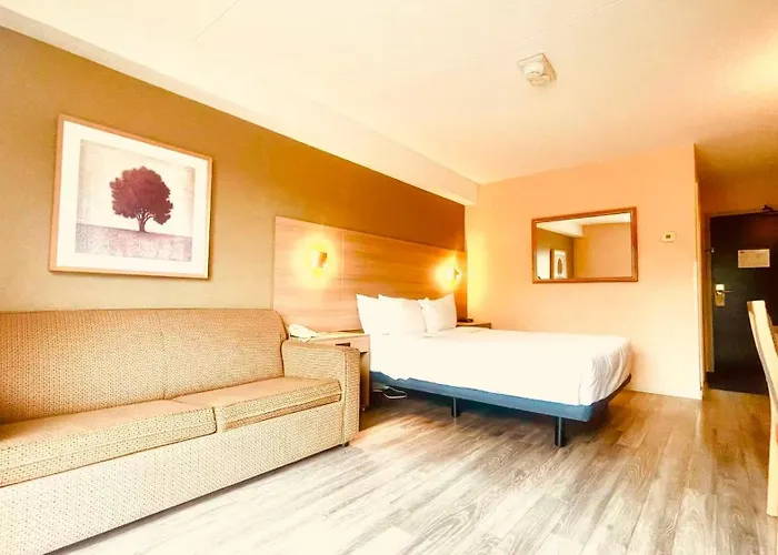Econo Lodge Airport Quebec